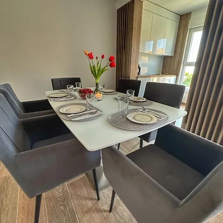With A Parking Space - 21510 Apartment Makarska